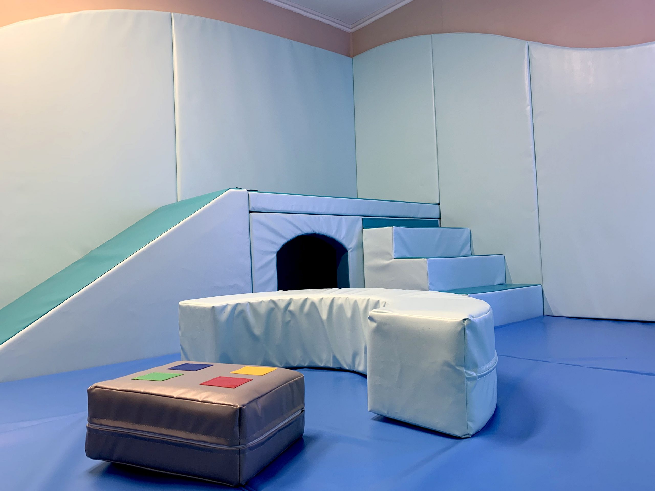 Choosing The Fun Features in Our Soft Play Room Designs